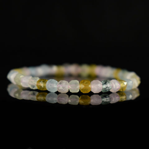 Bracelet Aigue Marine/Morganite/Héliodore AAA perles carrées à facettes 4.5mm - Libération - Simplification - Amour