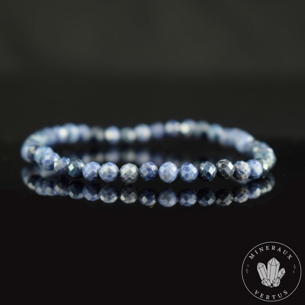 Bracelet fin Saphir bleu AA perles 4mm rondes facettées - Protection - Compréhension - Pouvoir