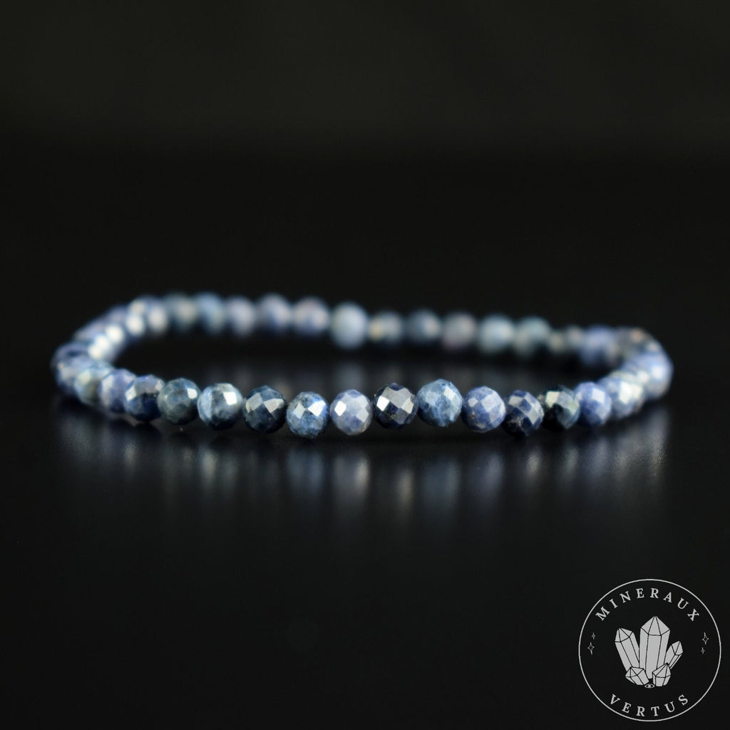 Bracelet fin Saphir bleu AA perles 4mm rondes facettées - Protection - Compréhension - Pouvoir