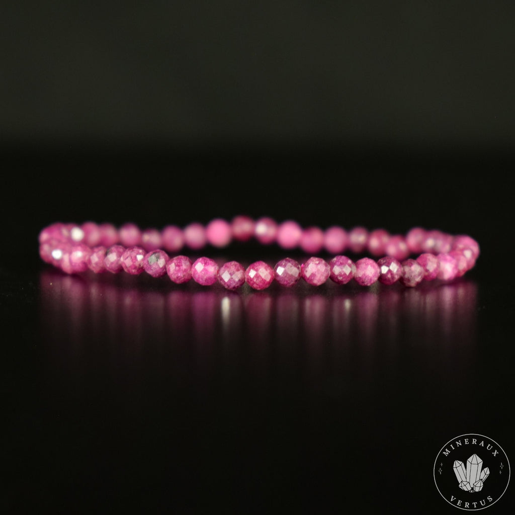Bracelet Rubis Myanmar perles 4mm rondes facettées couleur vive - Pensée positive - Entretien - Stabilité - cadeau idéal pour elle