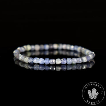 bracelet tanzanite perles 4mm cubiques qualité simple