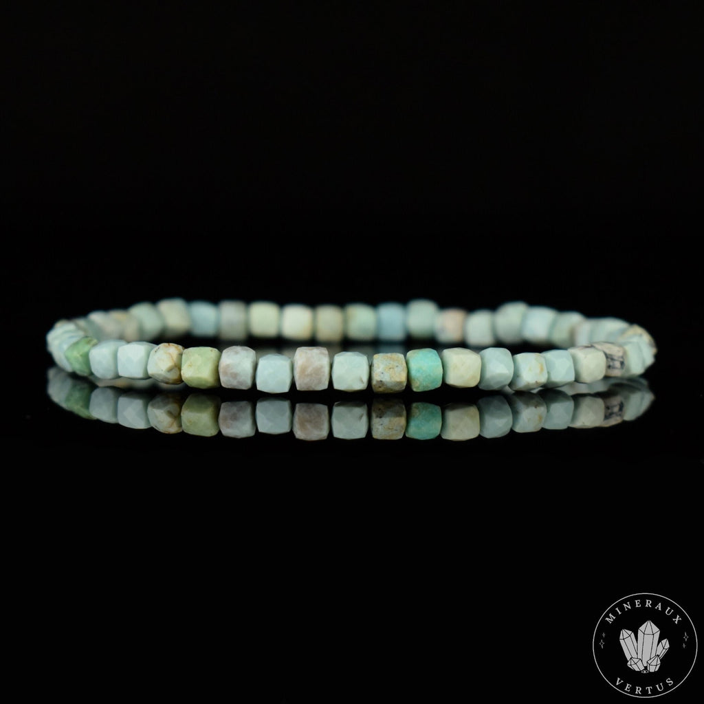 bracelet turquoise pérou perles 4mm carrées facettées