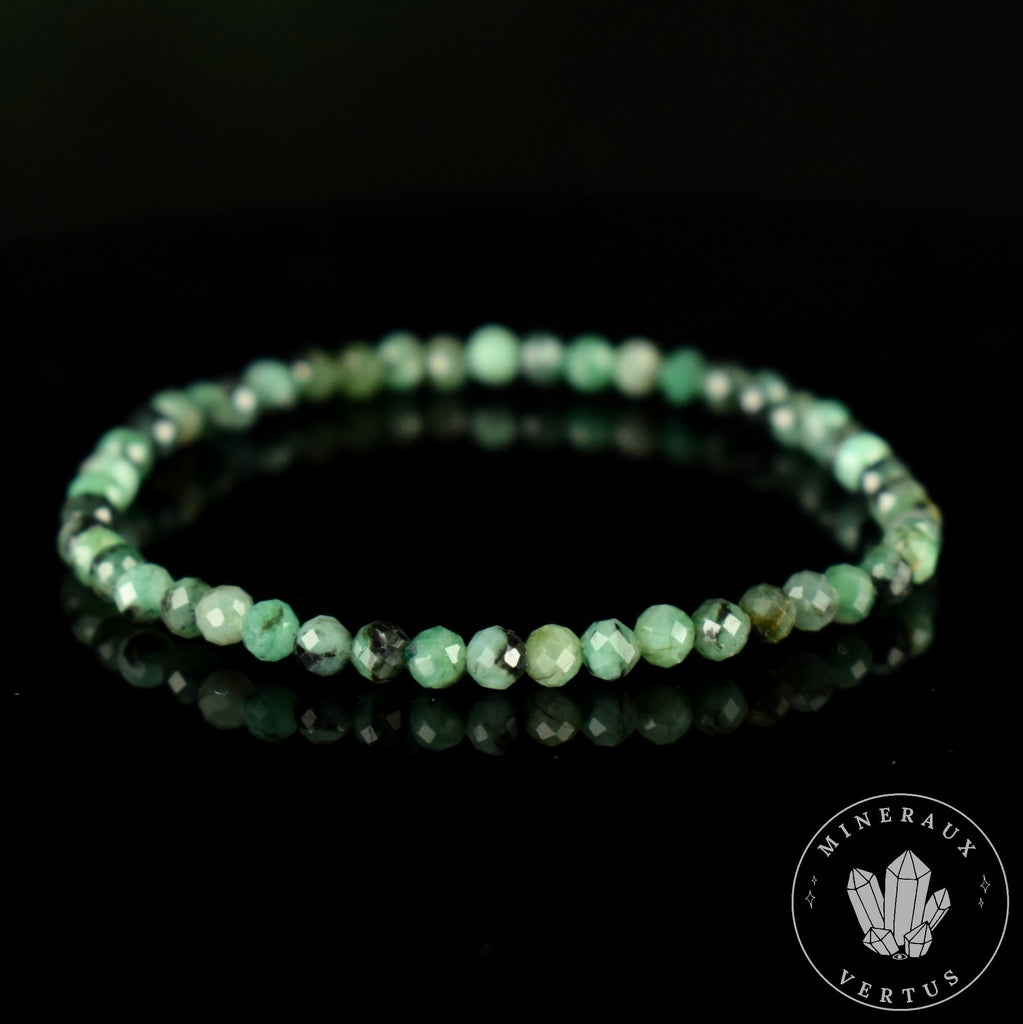Bracelet Emeraude du Brésil A perles 4mm rondes facettées - Calme - Purification - Harmonie