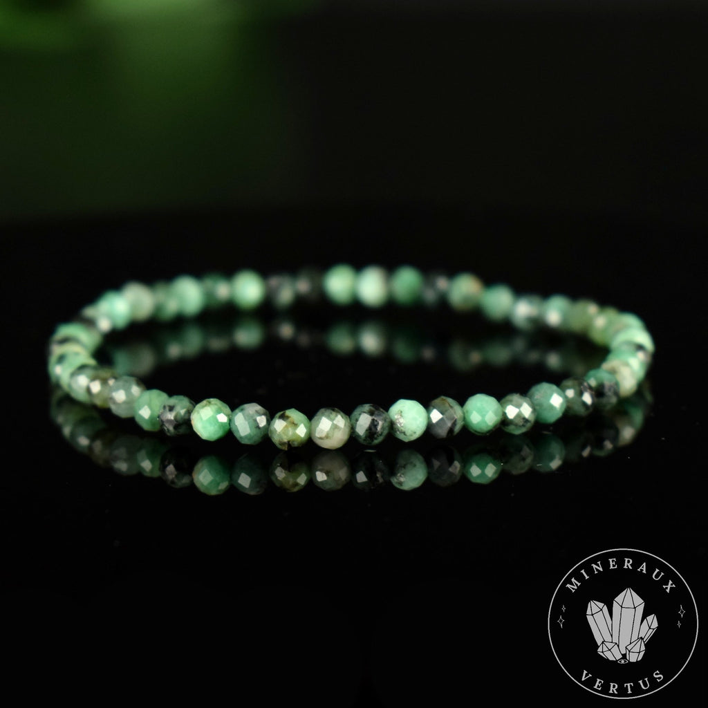 Bracelet Emeraude du Brésil A perles 4mm rondes facettées - Calme - Purification - Harmonie
