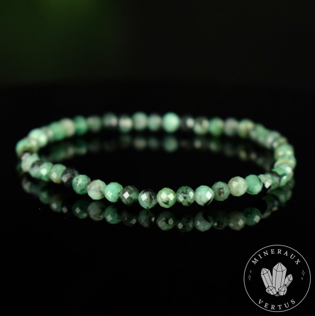 Bracelet Emeraude du Brésil A perles 4mm rondes facettées - Calme - Purification - Harmonie