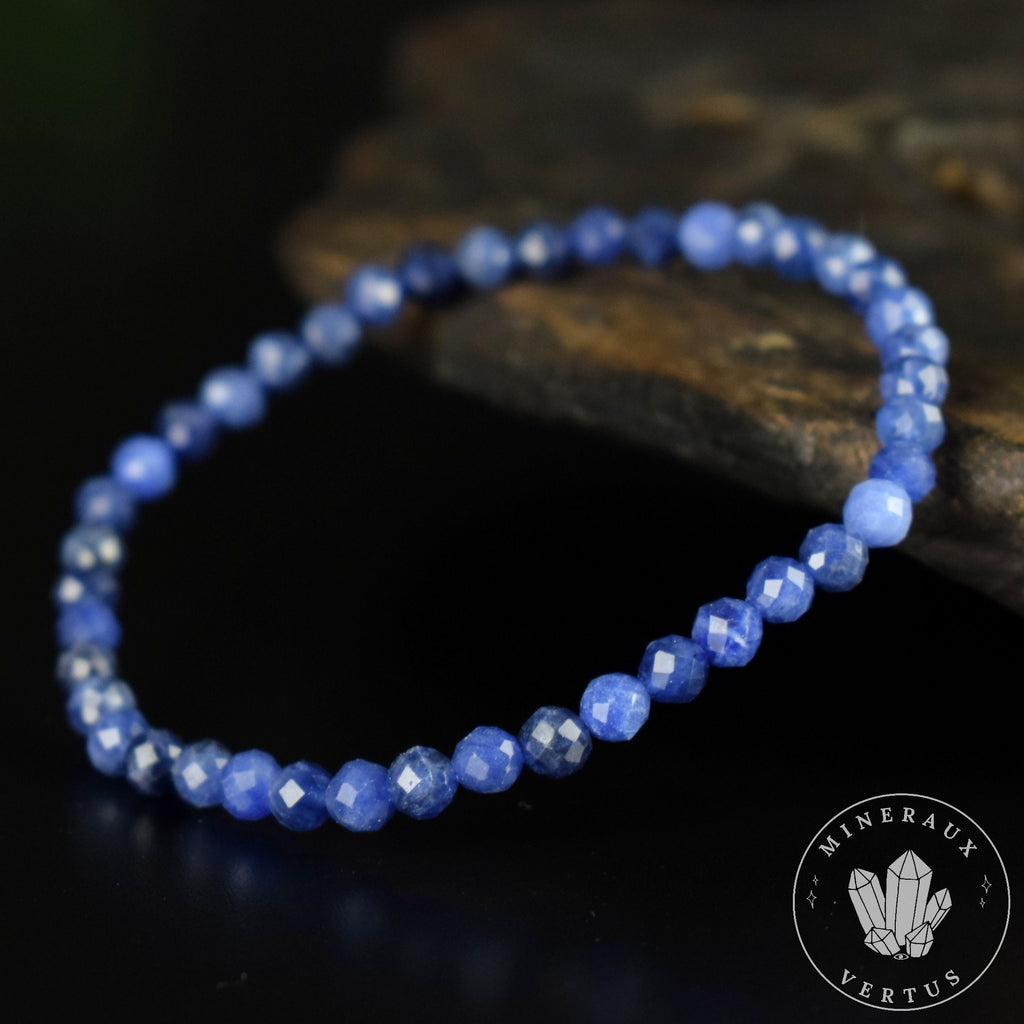 Bracelet Sodalite Naturelle Facettée 4mm – Bracelet Bleu Élégant – Pierre Fine Véritable – Bijou Minimaliste Bohème - Méditation - Paix