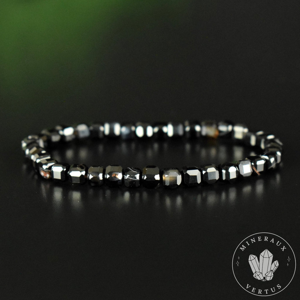Bracelet Onyx Agate Noire perles 5mm carrées facettées régulières - Calme - Apaisement - Ancrage