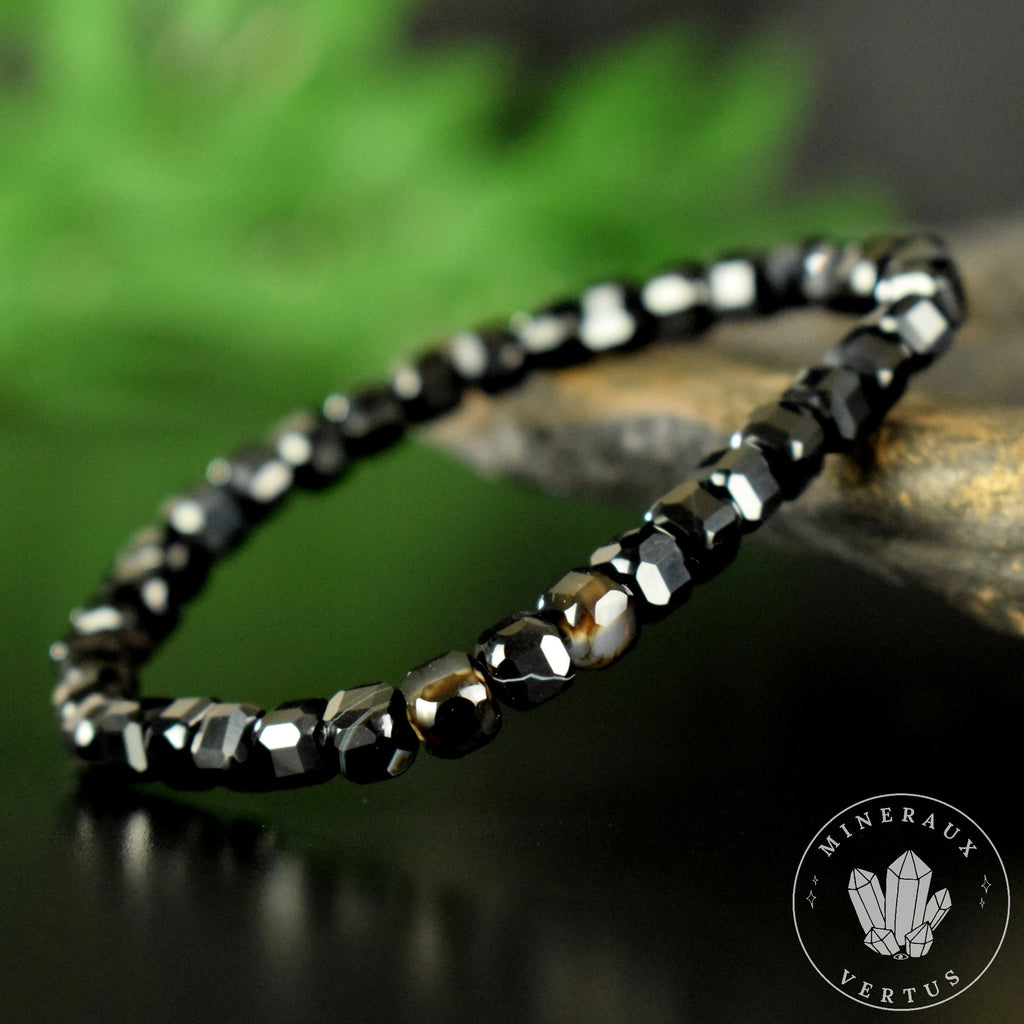 Bracelet Onyx Agate Noire perles 5mm carrées facettées régulières - Calme - Apaisement - Ancrage