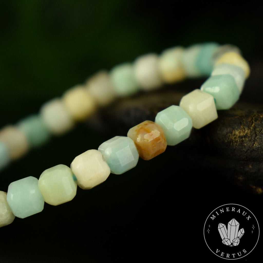 Bracelet Amazonite perles carrées 5mm à facettes régulières - Stimulation - Communication - Mémoire