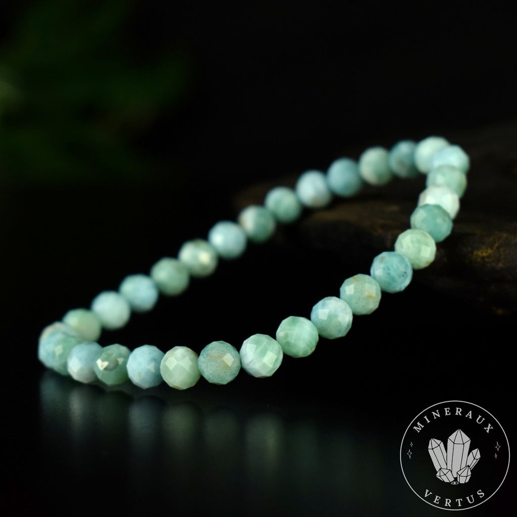 Bracelet Larimar perles 6mm rondes facettées AA