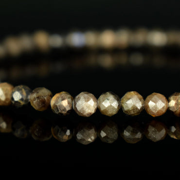 Bracelet Saphir Chocolat Etoilé doré 4mm perles rondes facettées AA - Richesse - Pouvoir - Santé