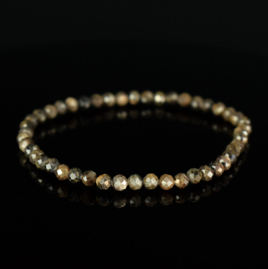 Bracelet Saphir Chocolat Etoilé doré 4mm perles rondes facettées AA - Richesse - Pouvoir - Santé