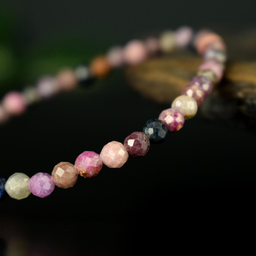 Bracelet Saphir Multicolore 4mm perles rondes facettées naturelles - Pensée positive - Entretien - Stabilité