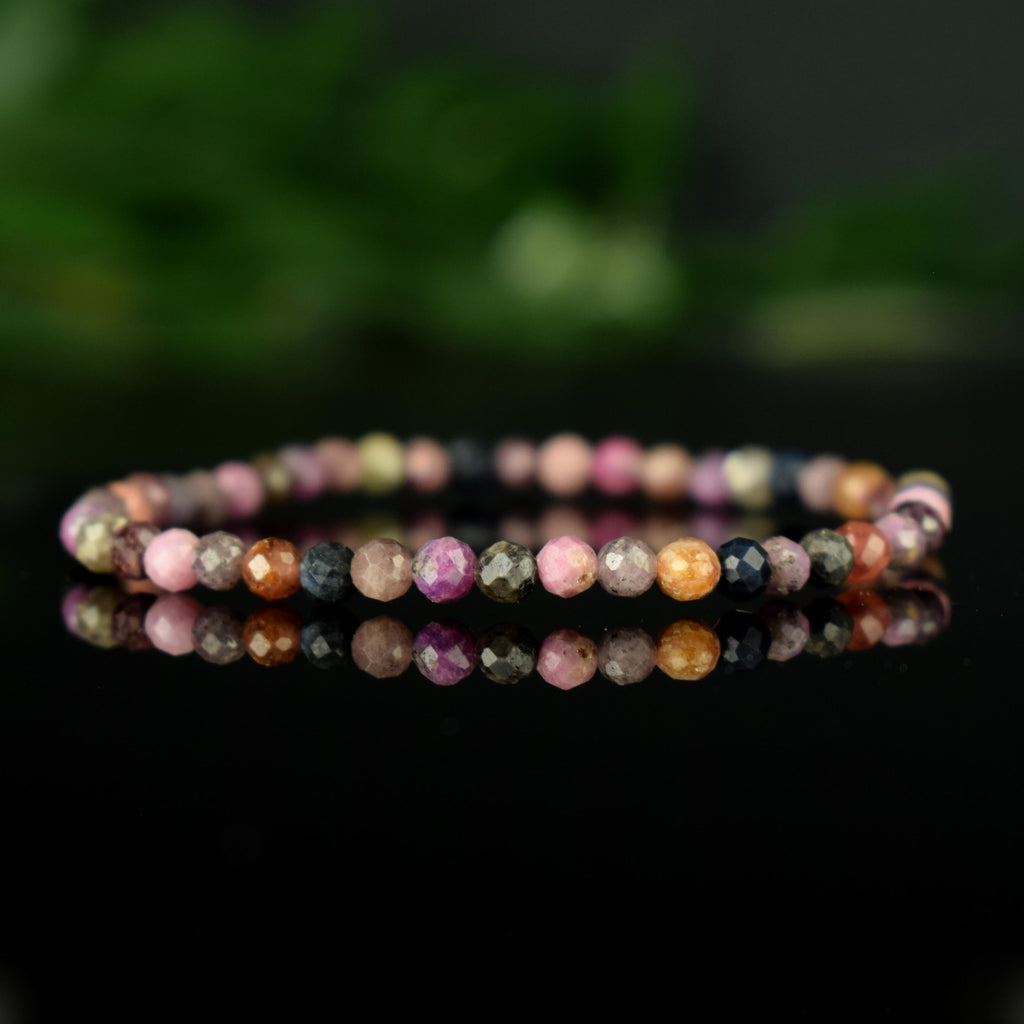 Bracelet Saphir Multicolore 4mm perles rondes facettées naturelles - Pensée positive - Entretien - Stabilité