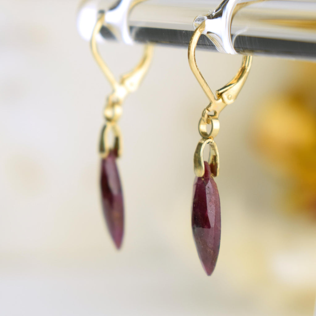 Boucles Oreilles Rubis – Pensée positive - Entretien - Stabilité – Bijou Élégant Minimaliste – Gemstone Drop Earrings #41