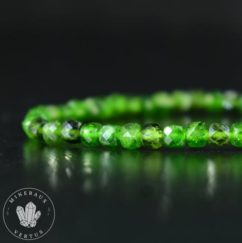 Bracelet Chrome Diopside de Russie AAA perles carrées facettées 4mm