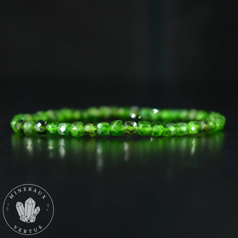 Bracelet Chrome Diopside de Russie AAA perles carrées facettées 4mm