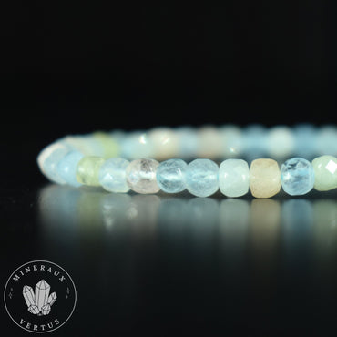 Bracelet Aigue Marine-Morganite-Héliodore dominant bleu AA perles carrées à facettes 4.5mm - Libération - Simplification - Amour
