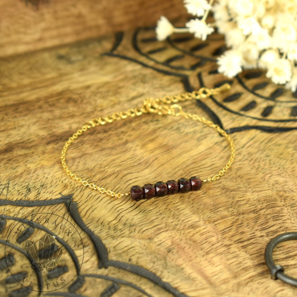 Bracelet Grenat Rouge Almandin , Bracelet femme , Grenat Rouge Almandin AAA , cadeau Saint Valentin - Initiation - Stimulation - Eclat