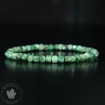 Bracelet Emeraude du Brésil AA perles carrées facettées 4mm