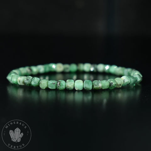 Bracelet Emeraude du Brésil AA perles carrées facettées 4mm