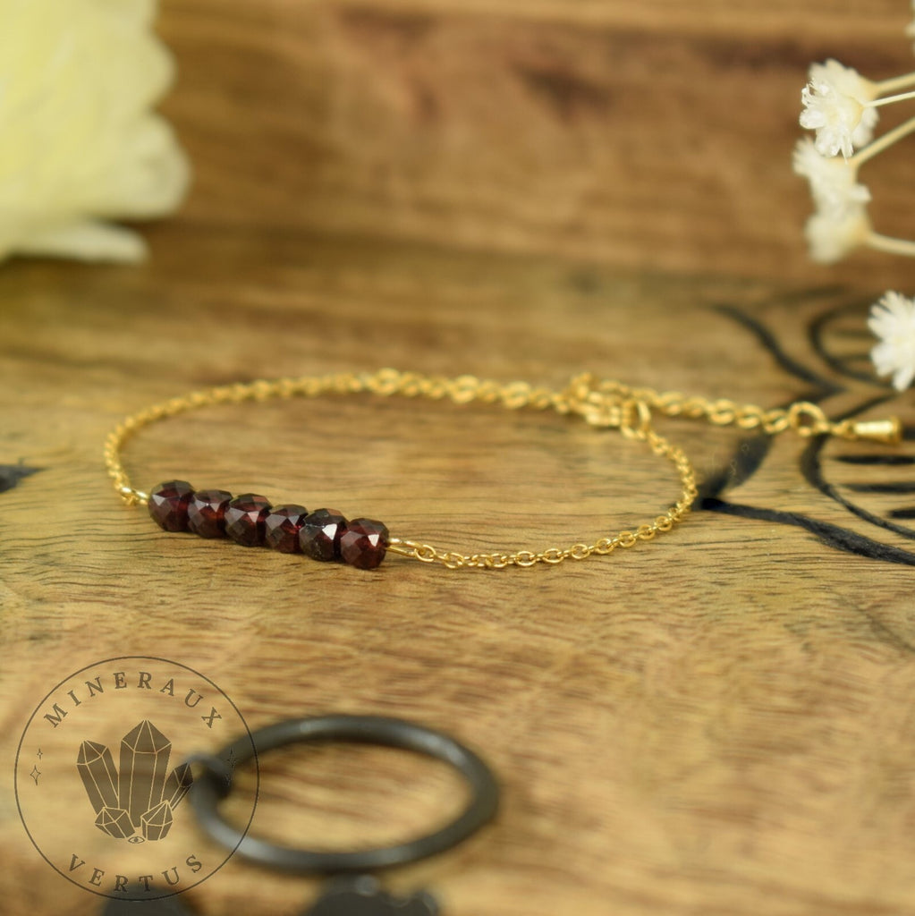 Bracelet Grenat Rouge Almandin , Bracelet femme , Grenat Rouge Almandin AAA , cadeau Saint Valentin - Initiation - Stimulation - Eclat