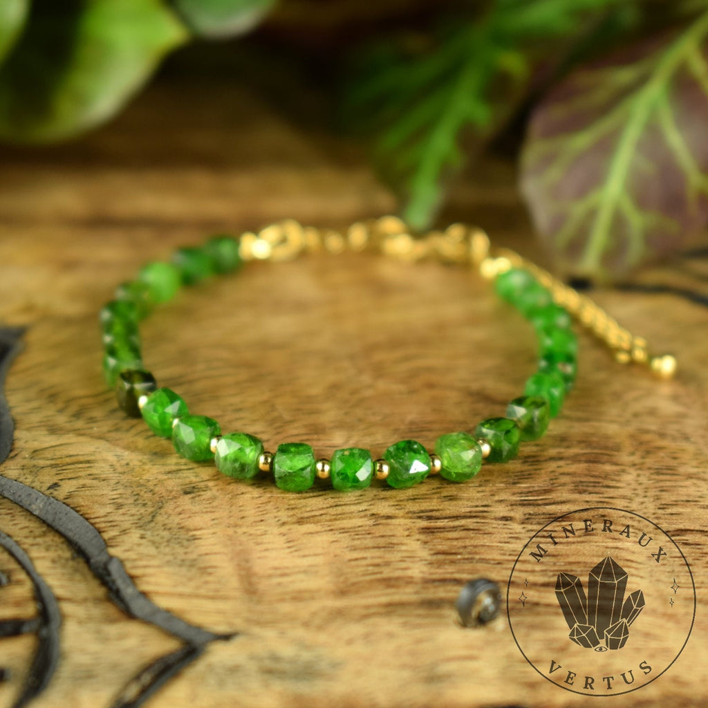 Bracelet Chrome Diopside de Russie AAA cubes à facettes 4mm chaine Or - Révélation - Croissance - Renouvellement