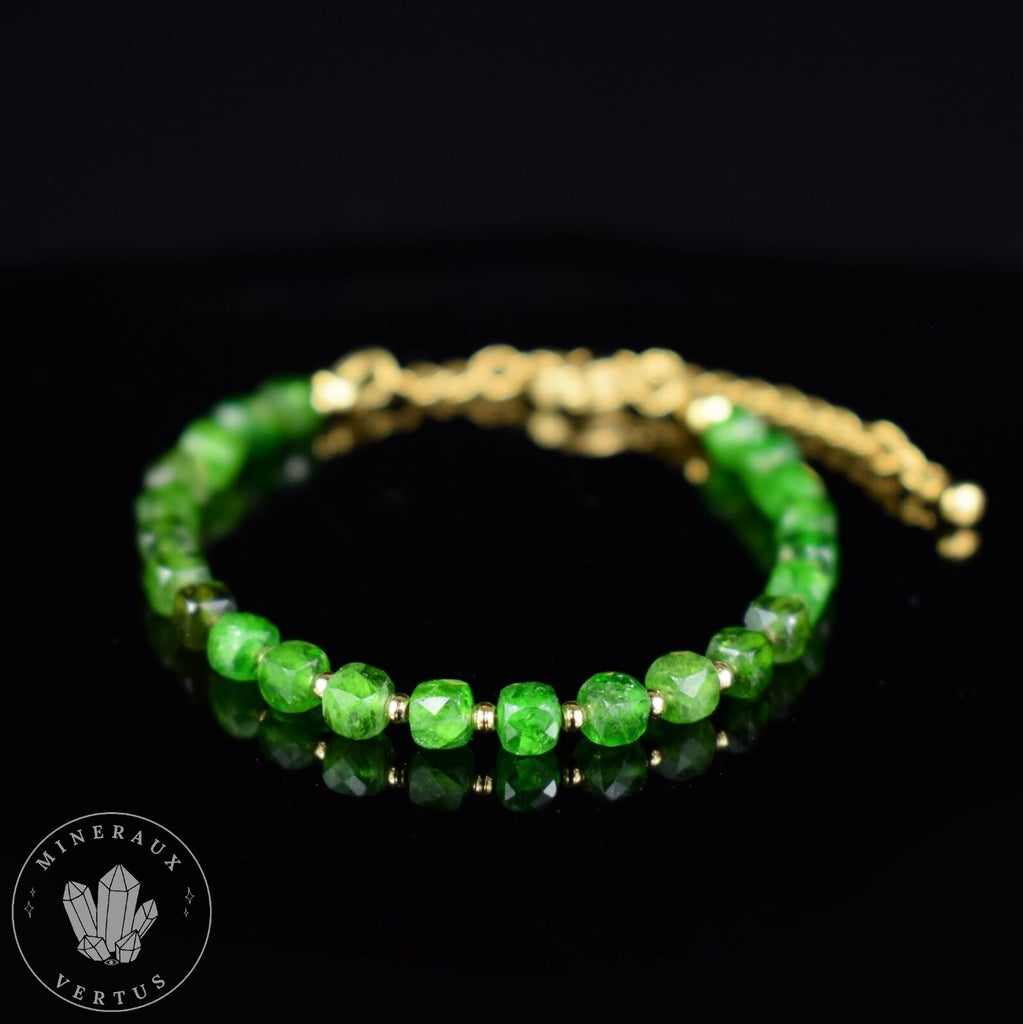 Bracelet Chrome Diopside de Russie AAA cubes à facettes 4mm chaine Or - Révélation - Croissance - Renouvellement
