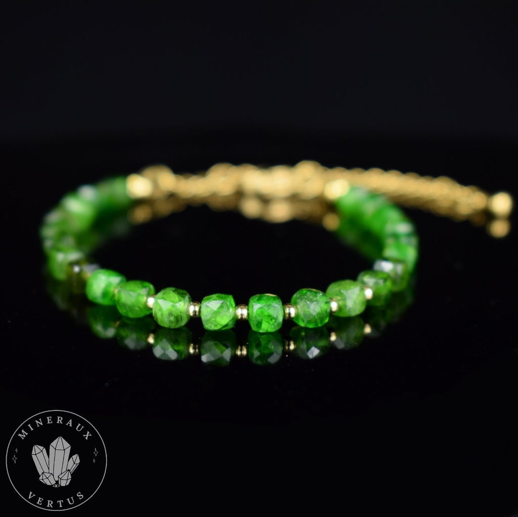 Bracelet Chrome Diopside de Russie AAA cubes à facettes 4mm chaine Or - Révélation - Croissance - Renouvellement