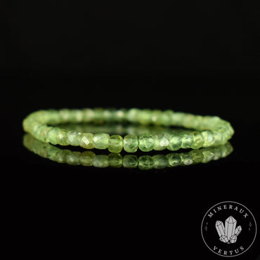 Bracelet Apatite Verte perles carrées facettées 4.5mm grade AAA