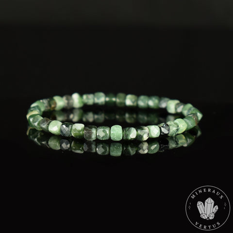 Bracelet Bowenite new jade AA cubes à facettes 4.5mm - Amour - Confiance en Soi - Anti Stress