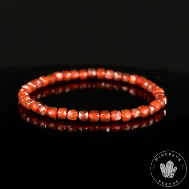 Bracelet Cornaline AAA perles 4.5mm cubiques facettes - vertus de Confiance - Réchauffement - Energie