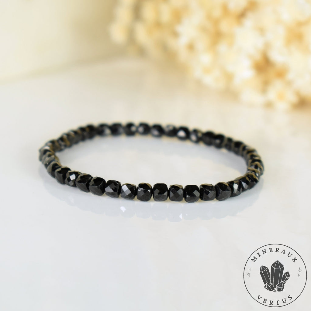 Bracelet fin Spinelle noir AAA perles naturelles 4mm carrées facettées  - Protection - Ancrage - Vigueur